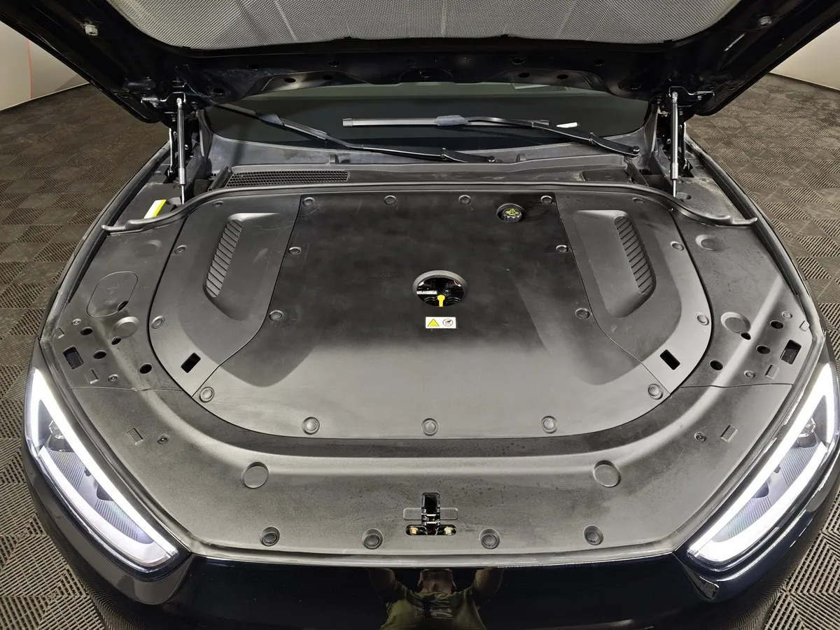 Seres M5 1.5 AT 4WD (496 л.с.) Premium Черный в АВИЛОН. Слайд №10
