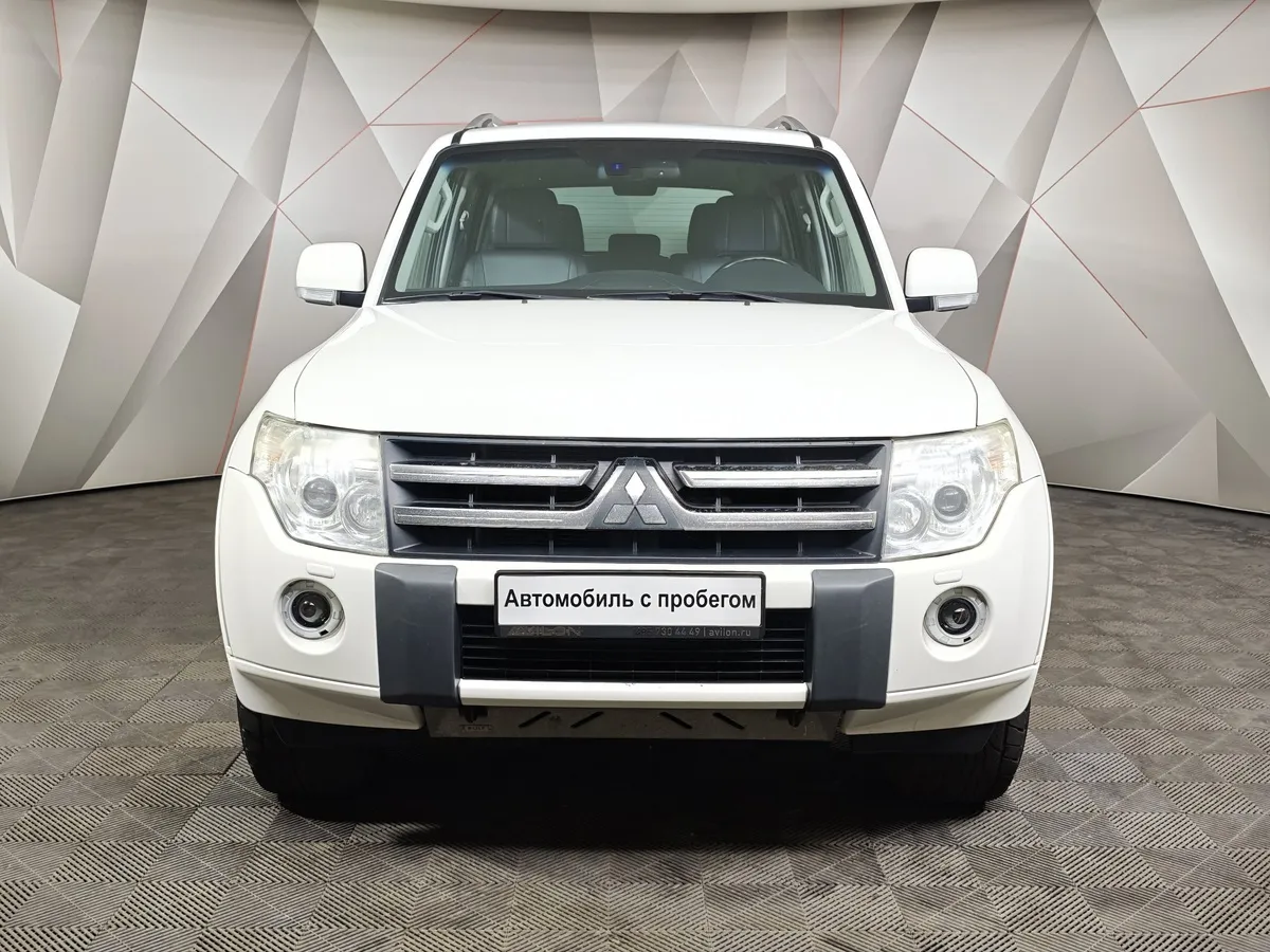 Mitsubishi Pajero 3.0 AT AWD (174 л.с.) Ultimate S46 Белый в АВИЛОН. Слайд №7
