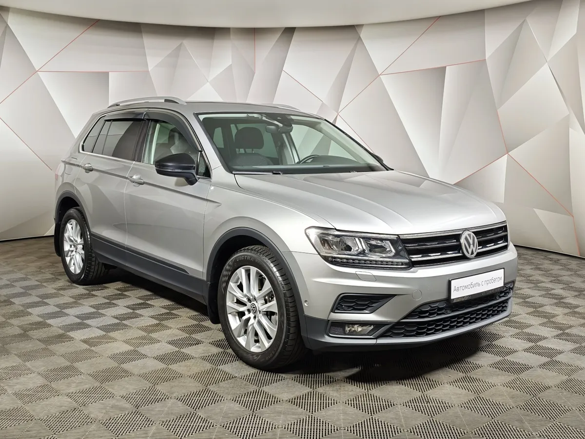 Volkswagen Tiguan 2.0 TSI 4Motion AT (180 л.с.) Respect Серебристый в АВИЛОН. Слайд №3