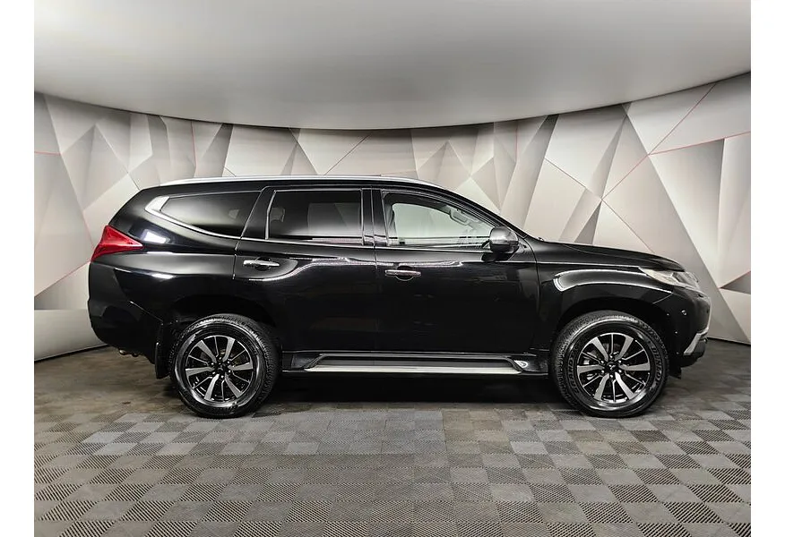 АВИЛОН - Mitsubishi Pajero Sport 2.4 DI-D AT AWD (181 л.с.) Intense Черный - slide 3