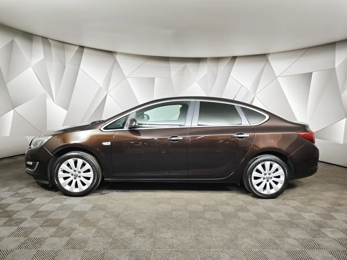 Opel Astra 1.4 Turbo AT (140 л.с.) Коричневый в АВИЛОН. Слайд №5