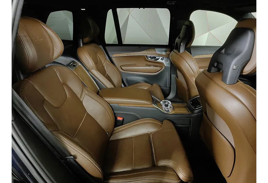 Volvo XC90 2.0 T6 Drive-E AT AWD (5 мест) (320 л.с.) Inscription Синий в АВИЛОН. Слайд №16