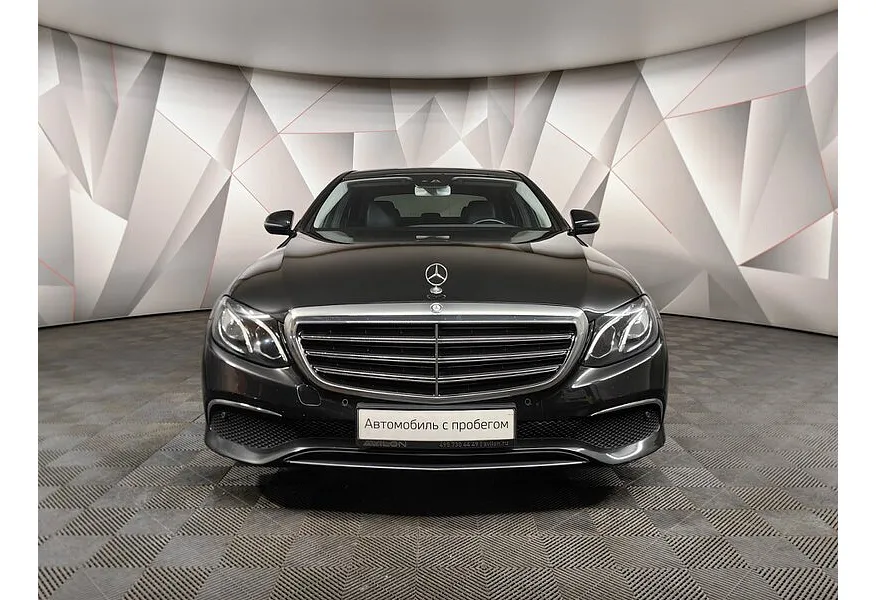 Mercedes-Benz E-Класс E 400 d 4MATIC 9G-TRONIC (333 л.с.) Luxury Черный в АВИЛОН. Слайд №5