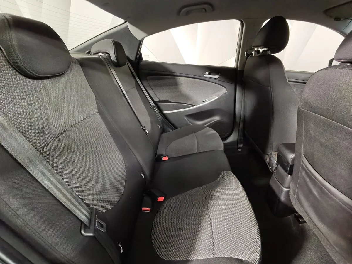 Hyundai Solaris 1.6 AT (123 л.с.) Optima Белый в АВИЛОН. Слайд №16