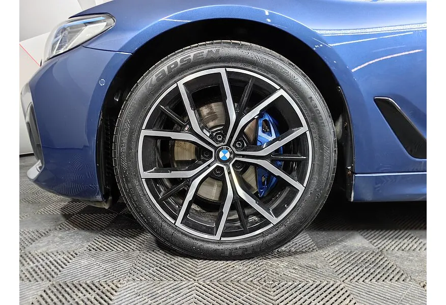 BMW 5 серия 530d xDrive Steptronic (249 л.с.) M Sport Plus Синий в АВИЛОН. Слайд №7