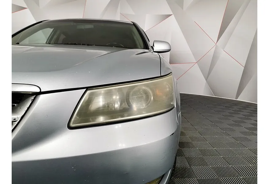 Hyundai Sonata 2.0 MT (144 л.с.) Серебристый в АВИЛОН. Слайд №10