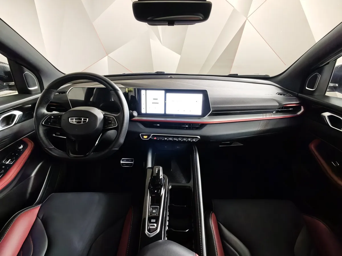 Geely Coolray 1.5T 7DCT 2WD (150 л.с.) Flagship Серый в АВИЛОН. Слайд №14