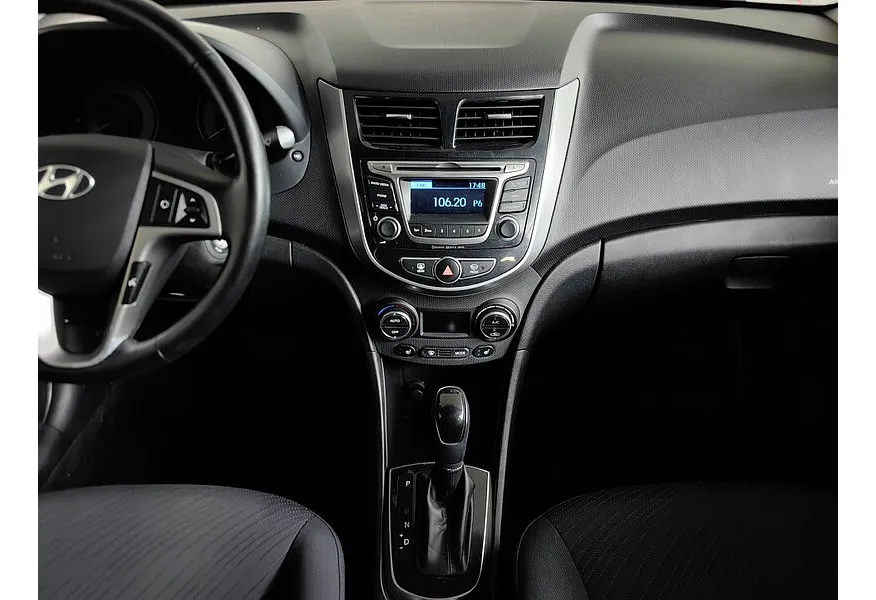 Hyundai Solaris 1.6 MT (123 л.с.) Comfort Синий в АВИЛОН. Слайд №15