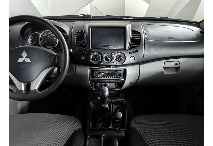 АВИЛОН - Mitsubishi L200 2.5 DI-D MT 4WD (136 л.с.) Бежевый - slide 7