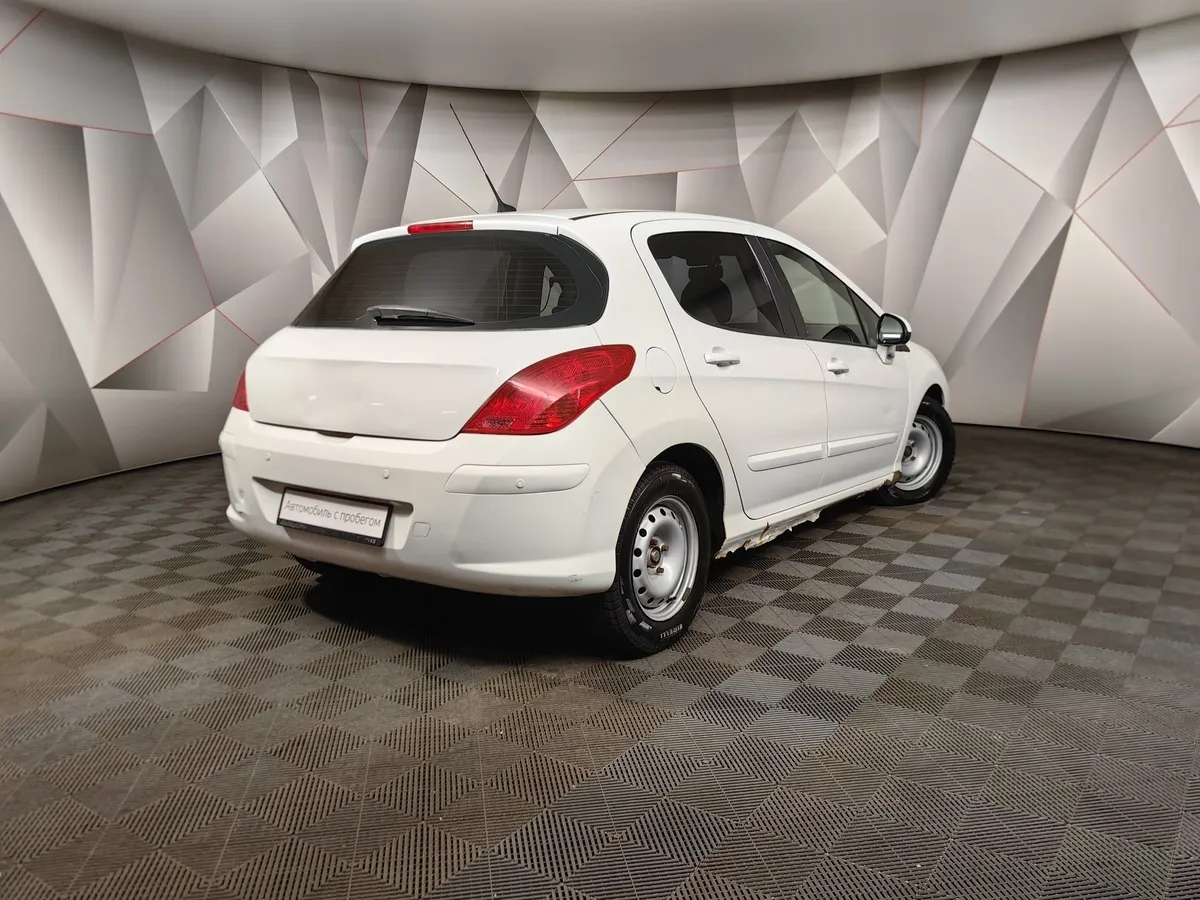 Peugeot 308 1.6 VTi AT (120 л.с.) Белый в АВИЛОН. Слайд №2