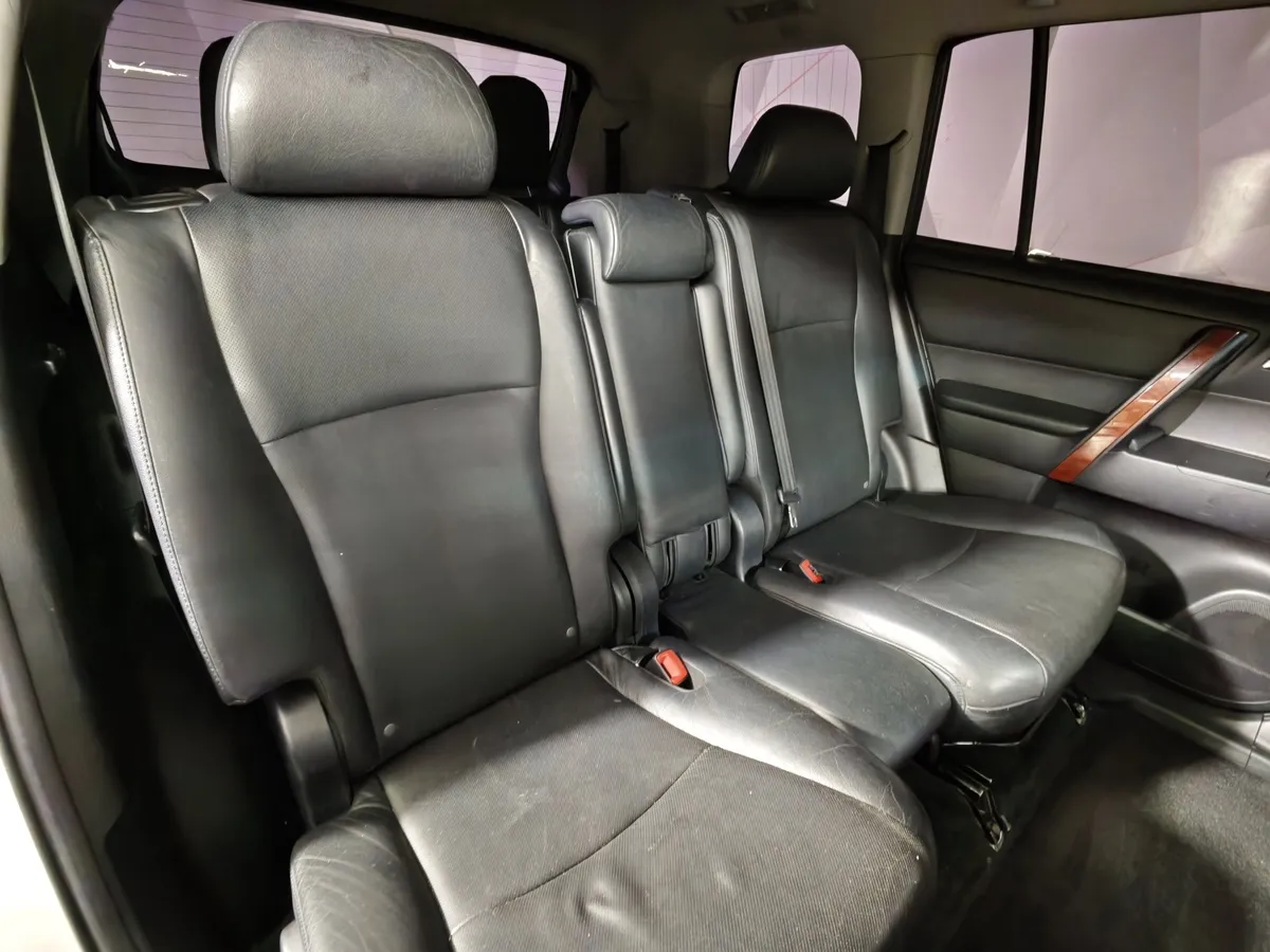 Toyota Highlander 3.5 AT 4WD (273 л.с.) Комфорт Белый в АВИЛОН. Слайд №17