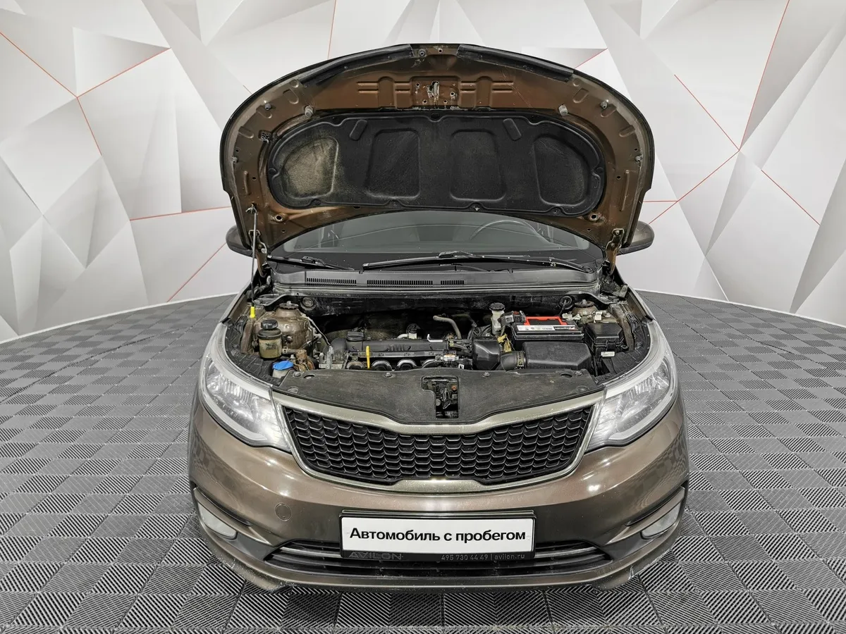 Kia Rio 1.6 AT (123 л.с.) Коричневый в АВИЛОН. Слайд №11