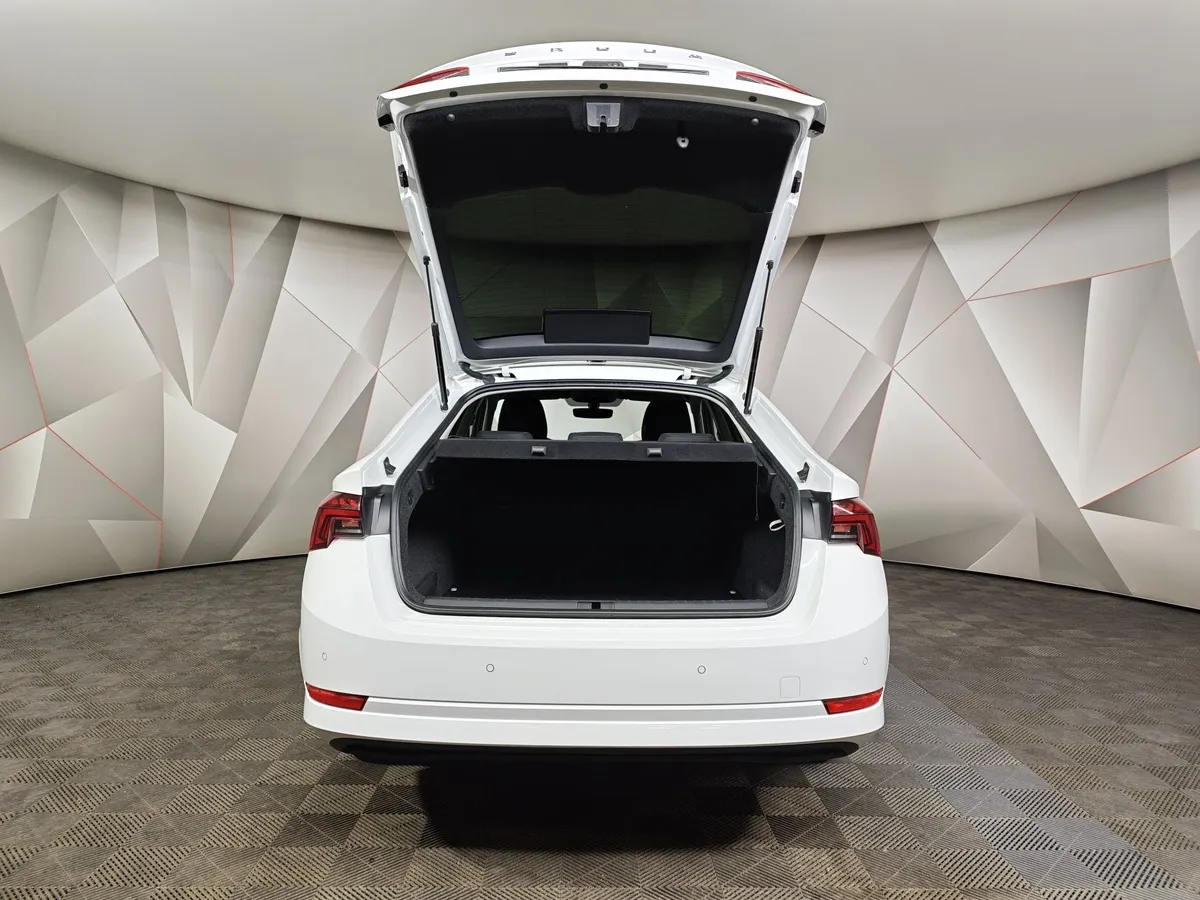 Skoda Octavia 1.4 AT FWD (150 л.с.) Белый в АВИЛОН. Слайд №12