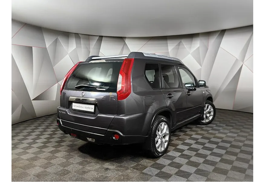 Nissan X-Trail 2.5 CVT AWD (171 л.с.) LE Top Фиолетовый в АВИЛОН. Слайд №2