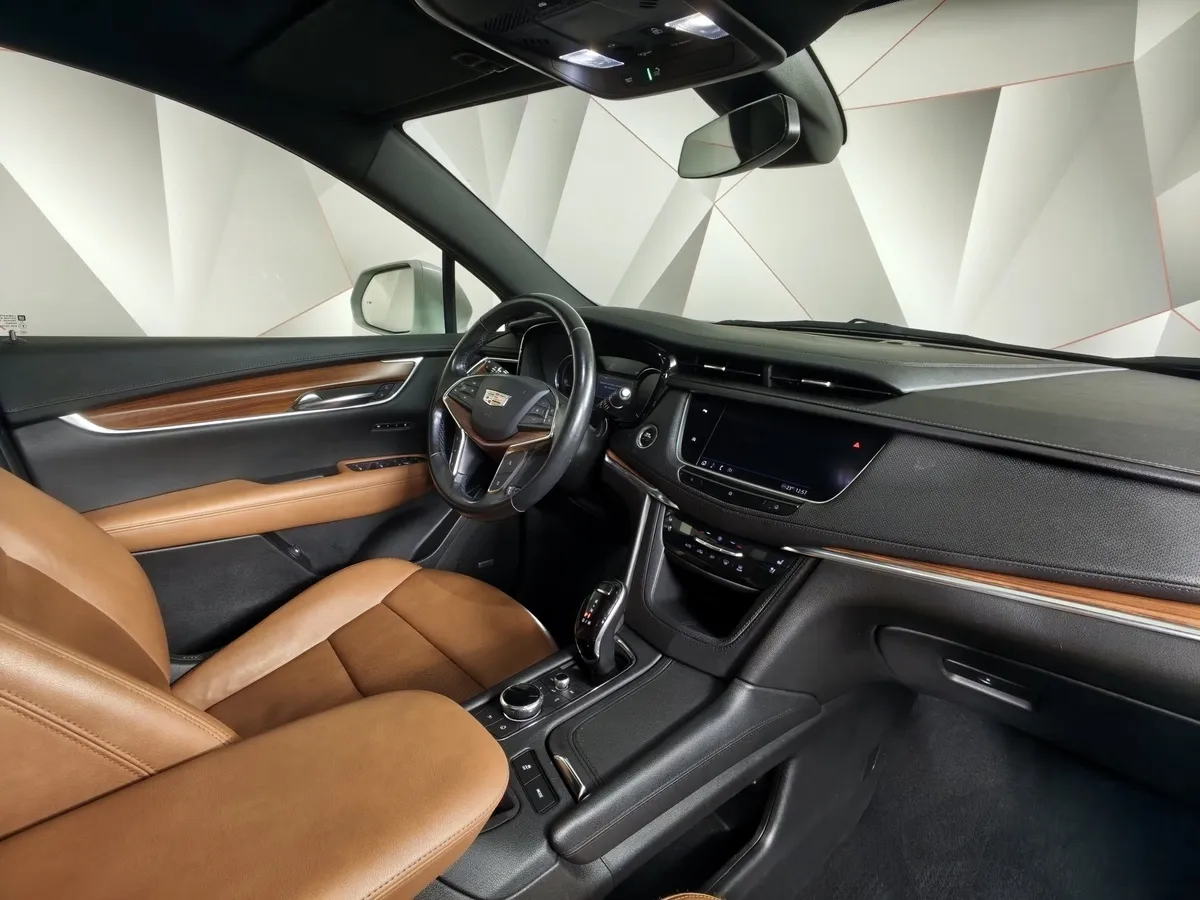 Cadillac XT5 2.0T АТ AWD (200 л.с.) Premium Luxury Белый в АВИЛОН. Слайд №13