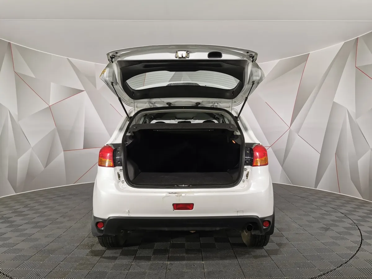 Mitsubishi ASX 1.6 MT 2WD (117 л.с.) Белый в АВИЛОН. Слайд №10