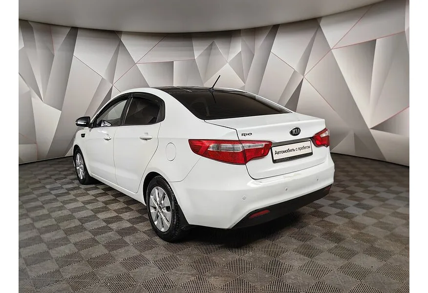 Kia Rio 1.6 AT (123 л.с.) Белый в АВИЛОН. Слайд №4