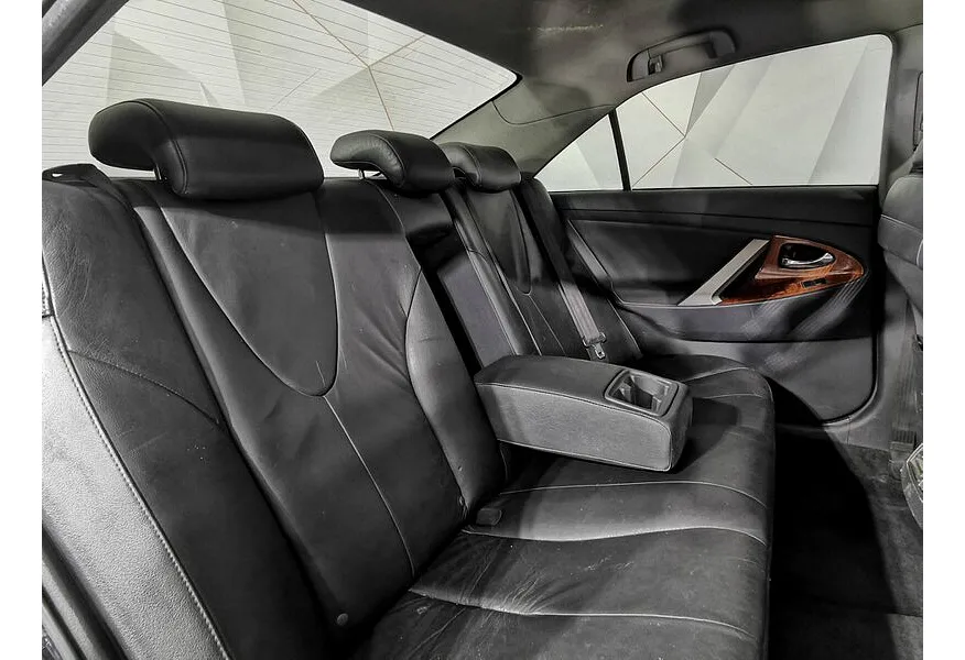 Toyota Camry 2.4 VVT-i AT (167 л.с.) Черный в АВИЛОН. Слайд №16