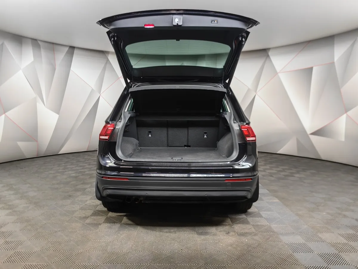 Volkswagen Tiguan 2.0 TSI 4Motion DSG (180 л.с.) Comfortline Черный в АВИЛОН. Слайд №12