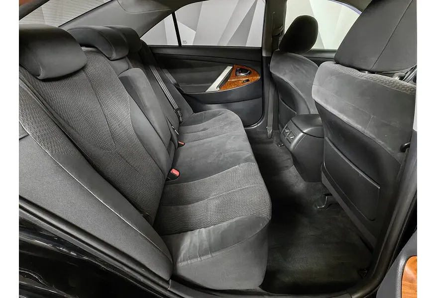 Toyota Camry 2.4 VVT-i AT (167 л.с.) Черный в АВИЛОН. Слайд №12