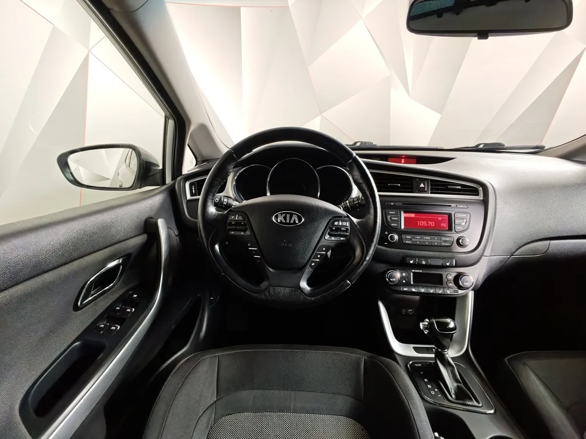 Kia Ceed 1.6 AT (130 л.с.) Comfort Серебристый в АВИЛОН. Слайд №20