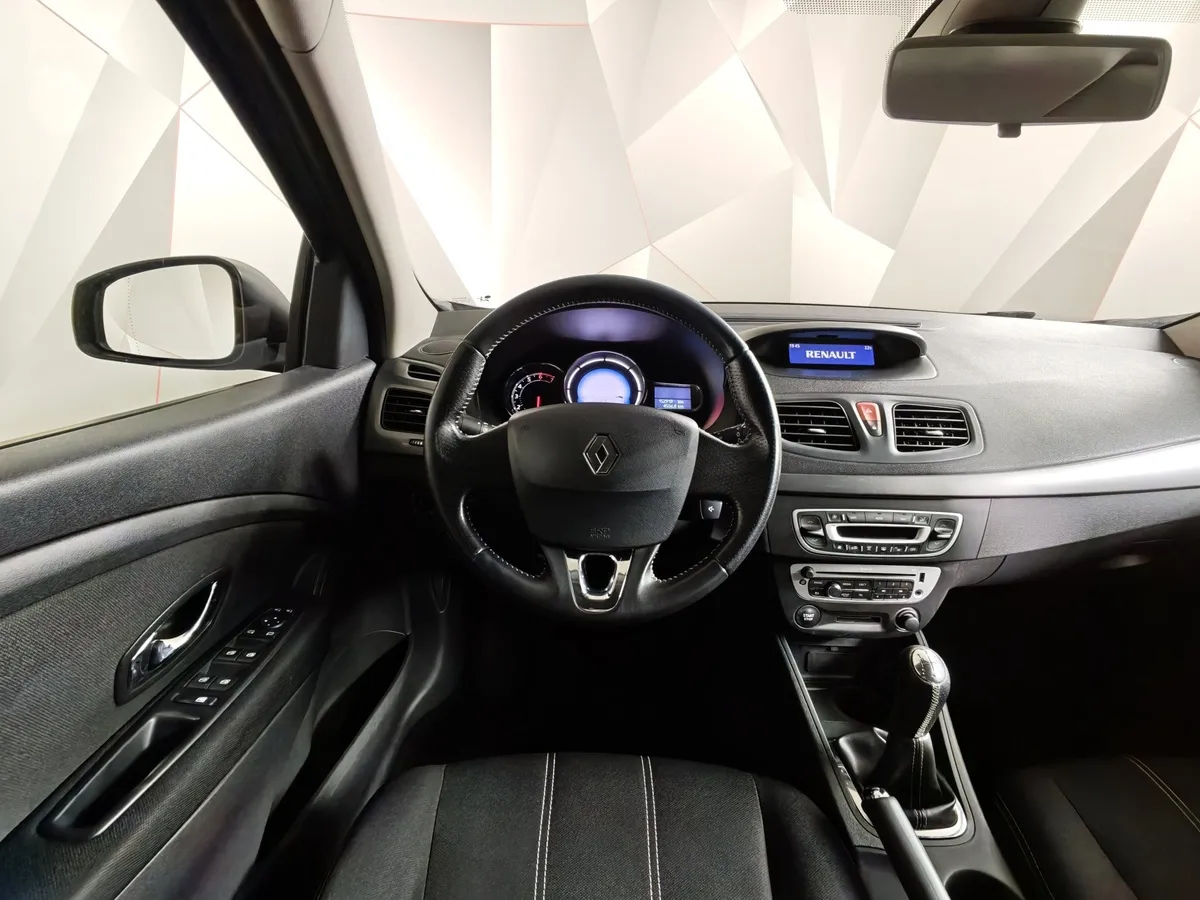 Renault Megane 1.6 MT (106 л.с.) Черный в АВИЛОН. Слайд №20