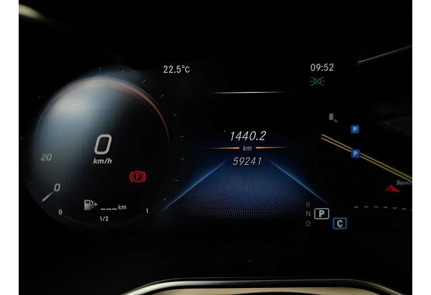 Mercedes-Benz GLC 300 9G-TRONIC 4MATIC (245 л.с.) Sport Черный в АВИЛОН. Слайд №18