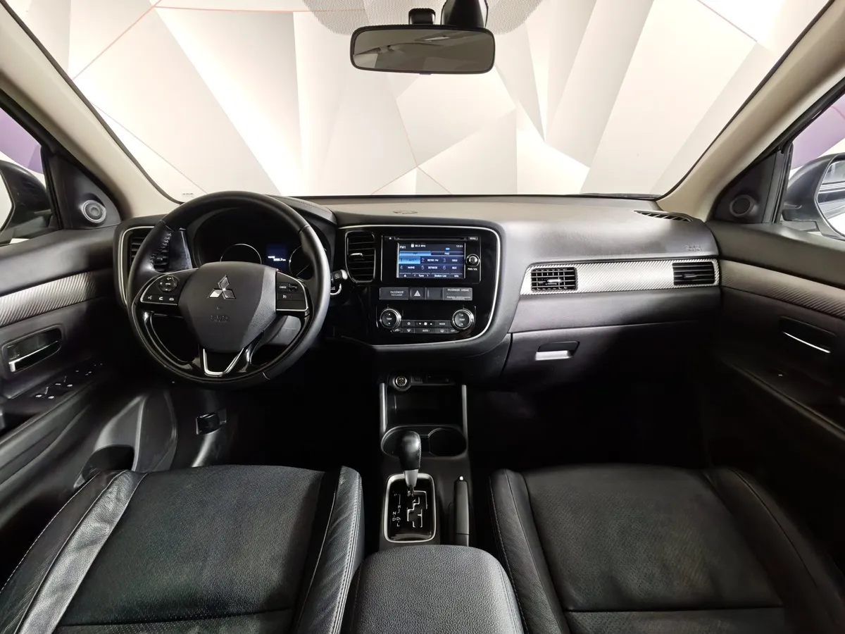 Mitsubishi Outlander 2.0 CVT 4WD (146 л.с.) Белый в АВИЛОН. Слайд №13