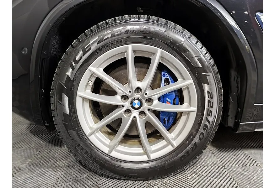 BMW X3 xDrive30d AT (249 л.с.) M Sport Черный в АВИЛОН. Слайд №7