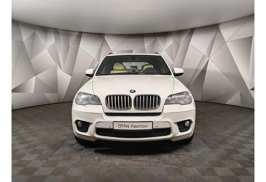 LIVE. Слайд №4