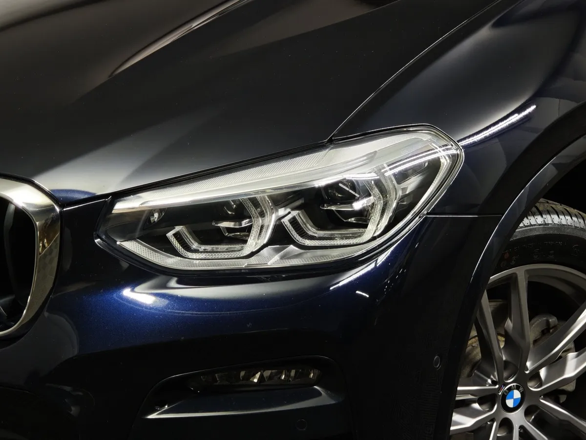 BMW X4 xDrive20i Steptronic (184 л.с.) Base Локальная сборка Черный в АВИЛОН. Слайд №8