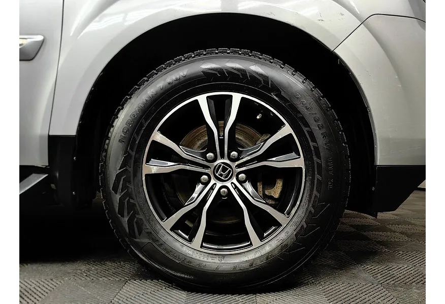 Honda Pilot 3.5 AT 4WD (249 л.с.) Серебристый в АВИЛОН. Слайд №9