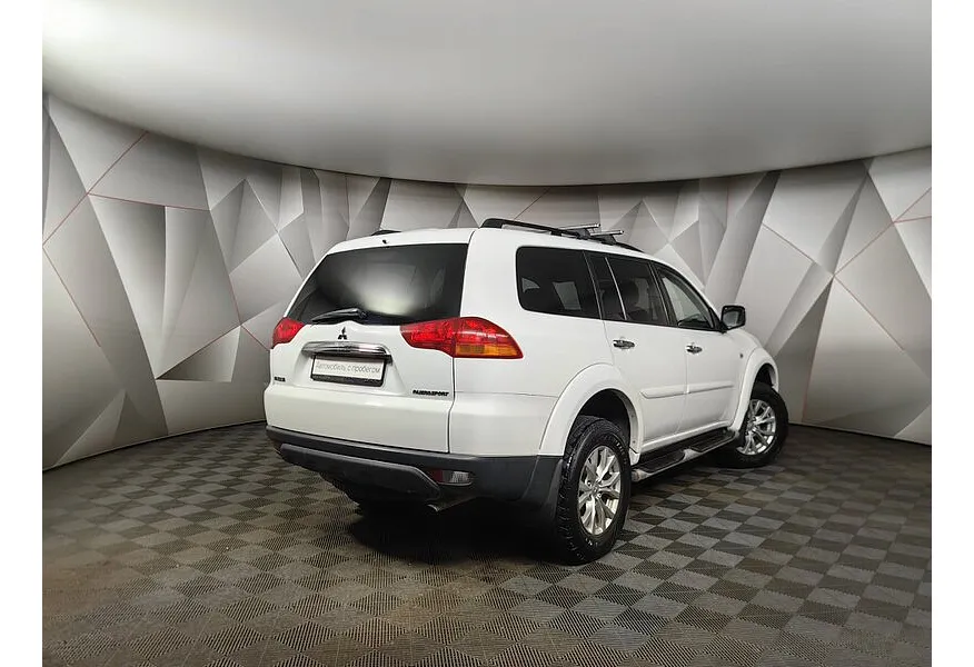 LIVE. Слайд №8