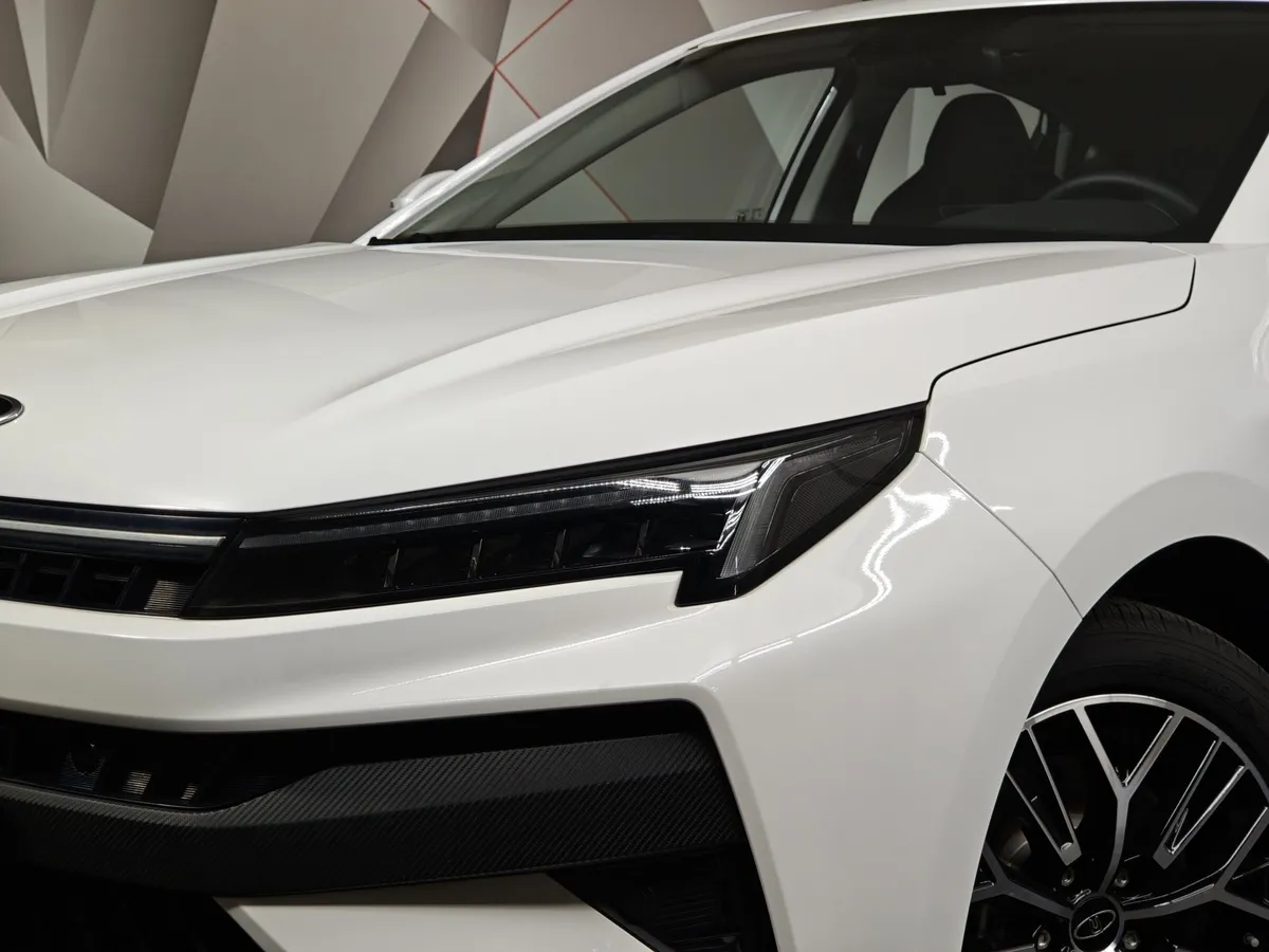 Москвич 6 1.5T CVT 2WD (136 л.с.) Business Белый в АВИЛОН. Слайд №10