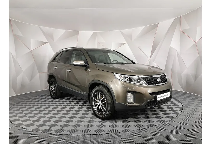 Kia Sorento 2.4 AT 4WD (175 л.с.) Premium Бежевый в АВИЛОН. Слайд №2