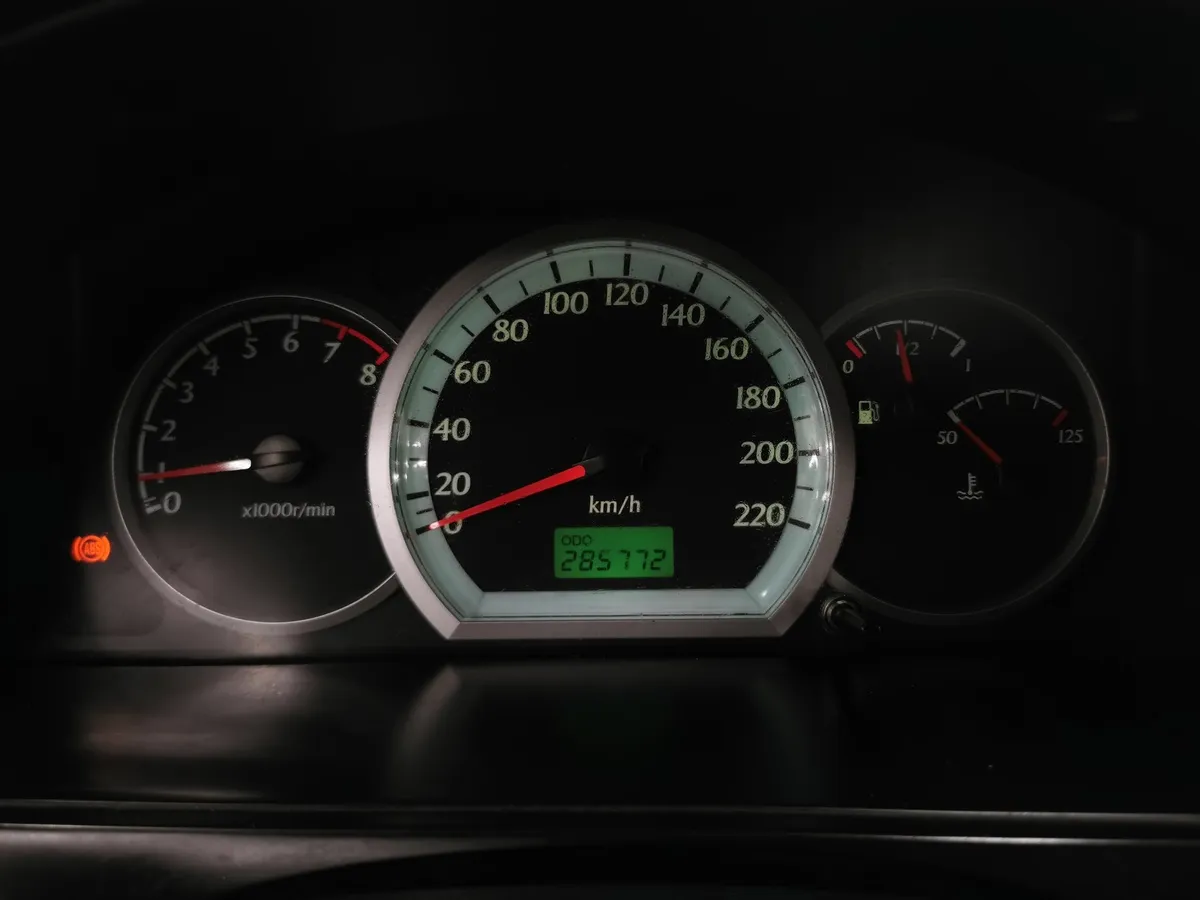 Chevrolet Lacetti 1.6 MT (109 л.с.) Серый в АВИЛОН. Слайд №16