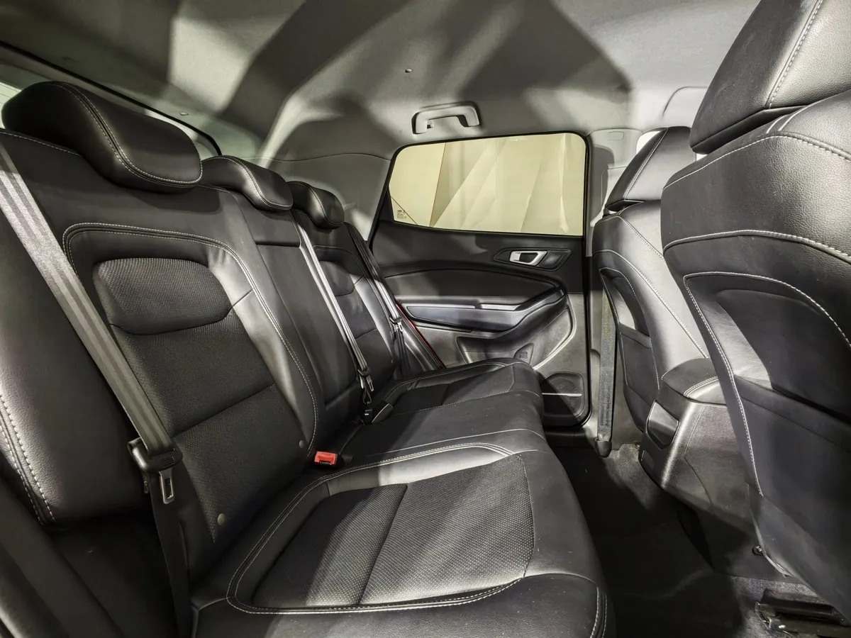 Chery Tiggo 4 1.5 CTV (113 л.с.) Luxury Красный в АВИЛОН. Слайд №16