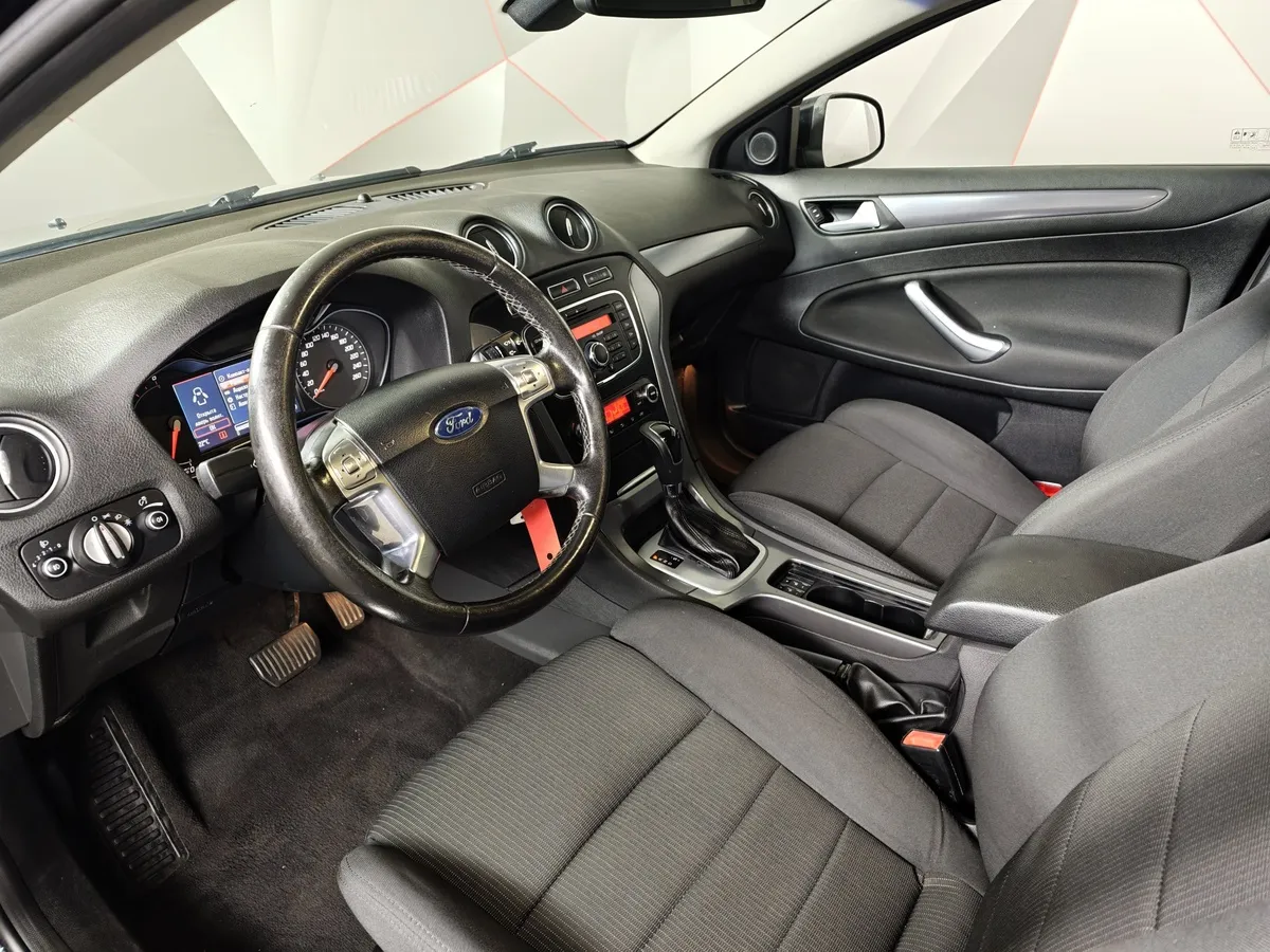 Ford Mondeo 2.0 TDCi PowerShift (140 л.с.) Titanium Черный в АВИЛОН. Слайд №17