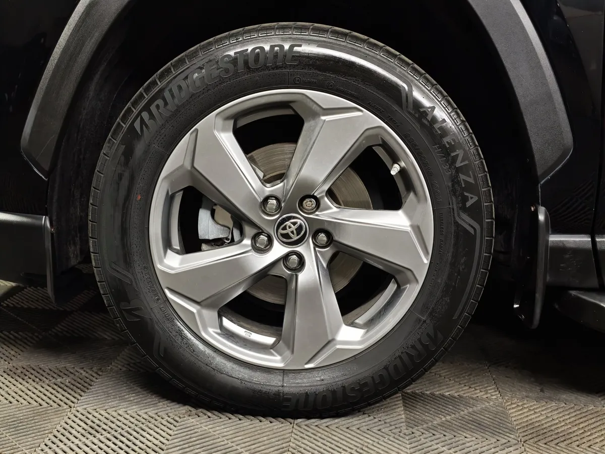 Toyota RAV4 2.0i CVT AWD (149 л.с.) Люкс Черный в АВИЛОН. Слайд №9