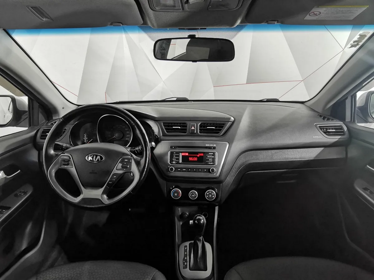 Kia Rio 1.6 AT (123 л.с.) Luxe Серебристый в АВИЛОН. Слайд №14