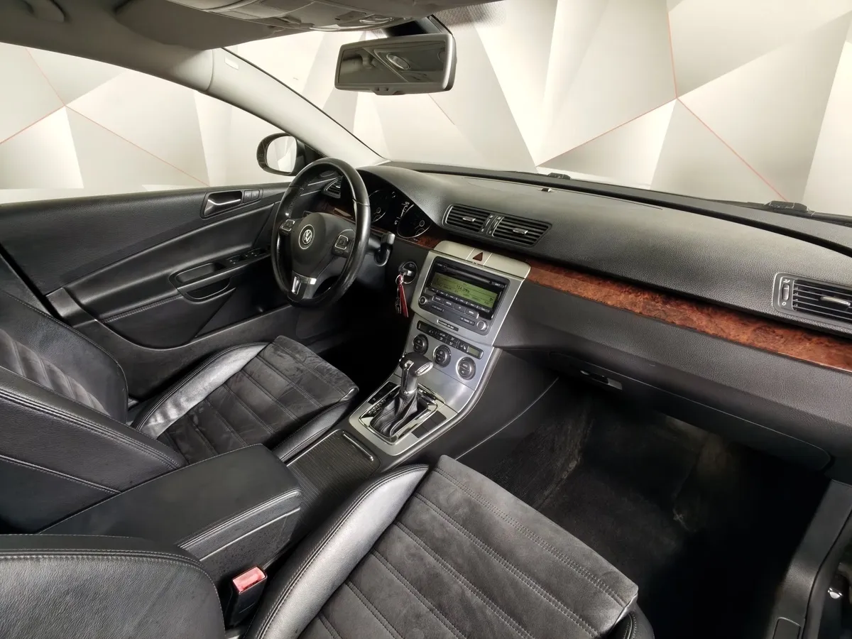 Volkswagen Passat 1.8 TSI AT (160 л.с.) Коричневый в АВИЛОН. Слайд №12