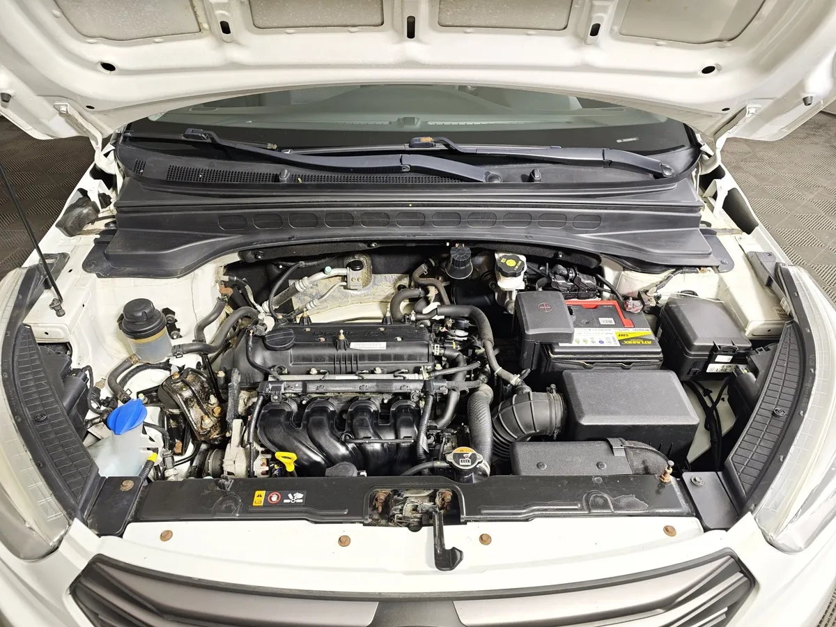 Hyundai Creta 1.6 MT (123 л.с.) Active Белый в АВИЛОН. Слайд №11