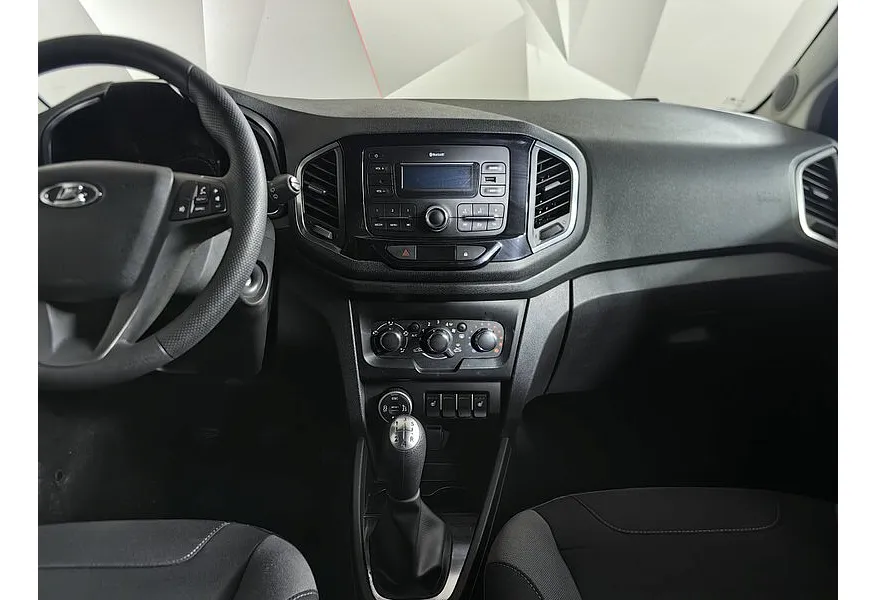 ВАЗ (Lada) XRAY Cross 1.8 MT (122 л.с.) Comfort Красный в АВИЛОН. Слайд №15