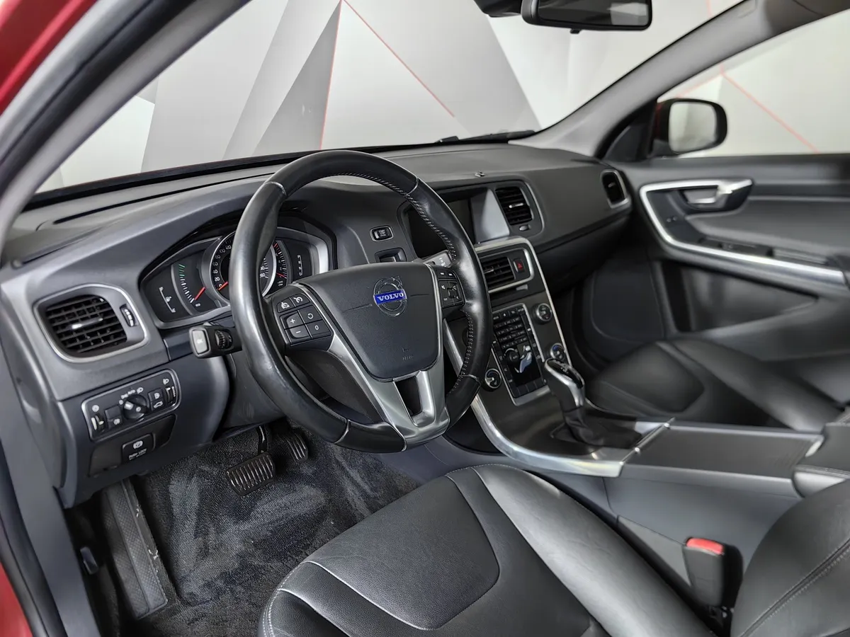 Volvo S60 2.0 T4 AT (180 л.с.) Summum Красный в АВИЛОН. Слайд №19