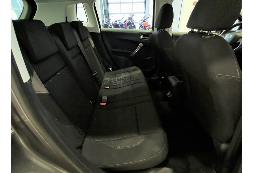Peugeot 2008 1.6 VTi MT (115 л.с.) Серый в АВИЛОН. Слайд №15