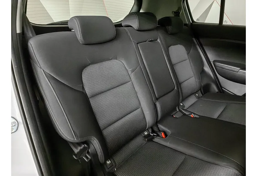 Kia Sportage 2.0 MPI AT 4WD (150 л.с.) Luxe Белый в АВИЛОН. Слайд №17