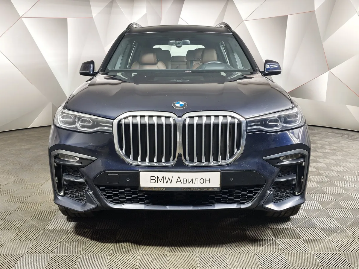 BMW X7 xDrive40i Steptronic (340 л.с.) Базовая (Локальная сборка) Черный в АВИЛОН. Слайд №3