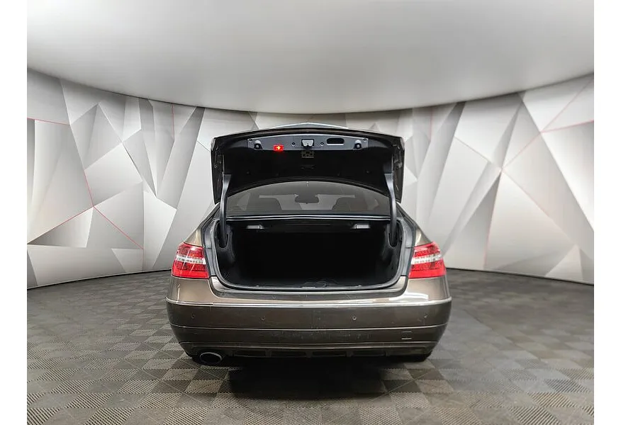 LIVE. Слайд №17