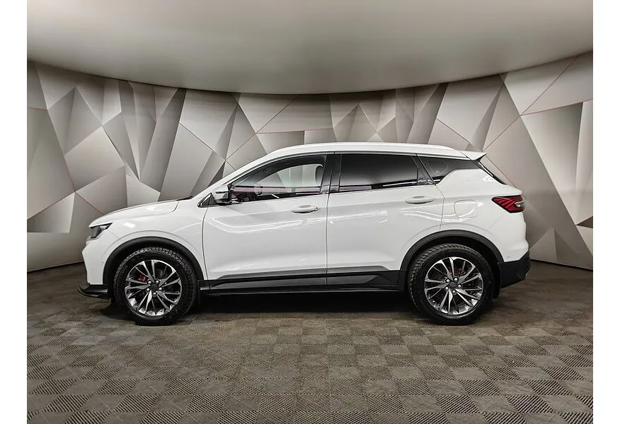 Geely Coolray 1.5T 7DCT 2WD (150 л.с.) Flagship Белый в АВИЛОН. Слайд №5