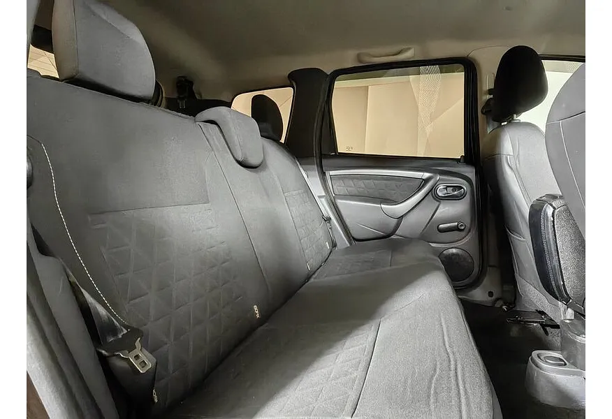 Renault Duster 1.6 MT 4x4 (114 л.с.) Коричневый в АВИЛОН. Слайд №15